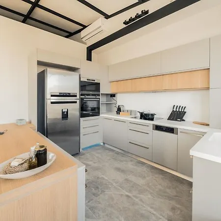 Sky Apartment *